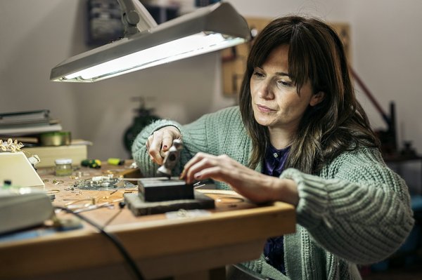 Où participer à des ateliers de fabrication de bijoux en Italie?